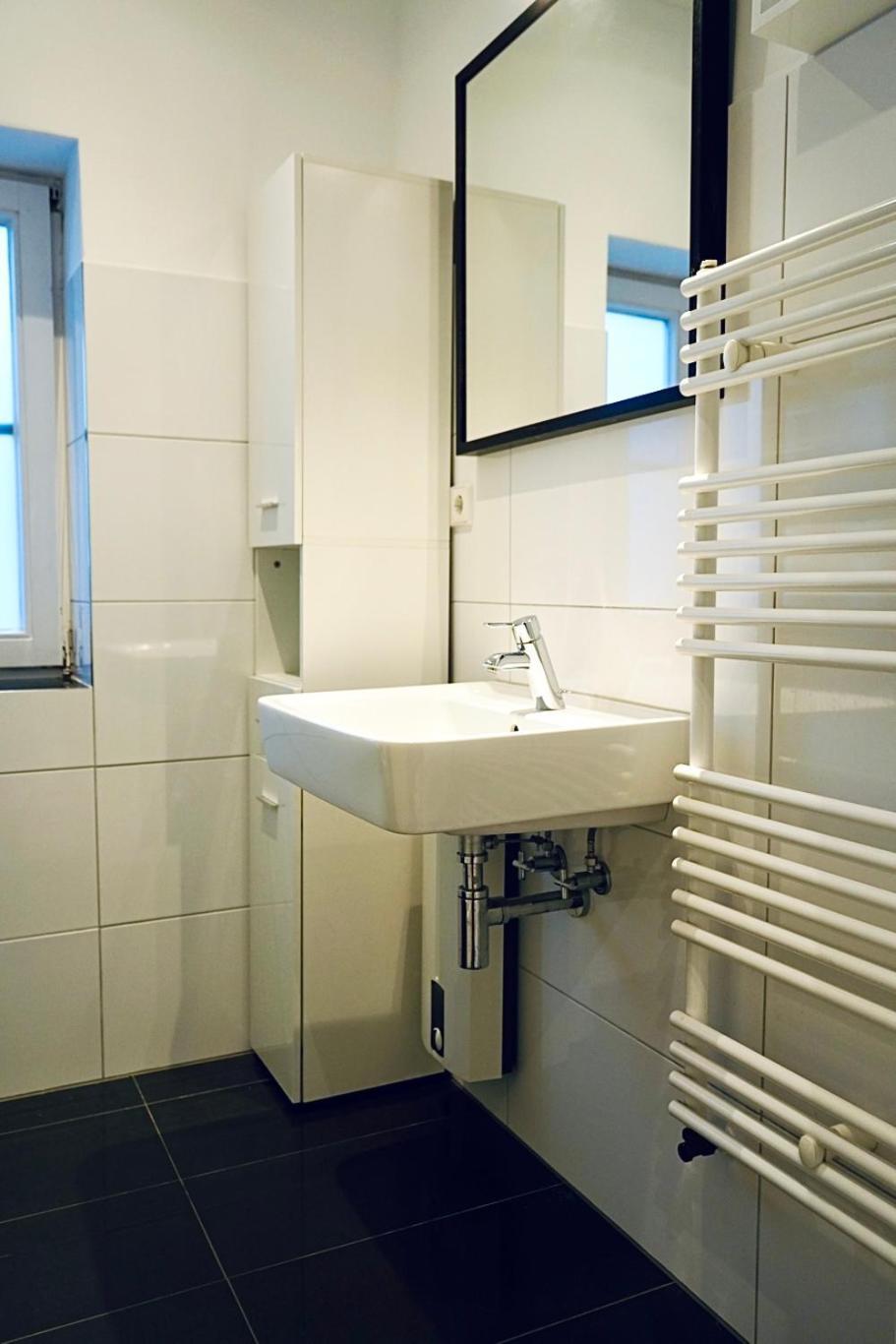Haus Im Gruenen Fuer 6 Personen-3 Schlafzimmer- 3 Baedern -Waschmaschine-Grosse Terrasse- Vollausgestattete Kueche 볼프스부르크 외부 사진