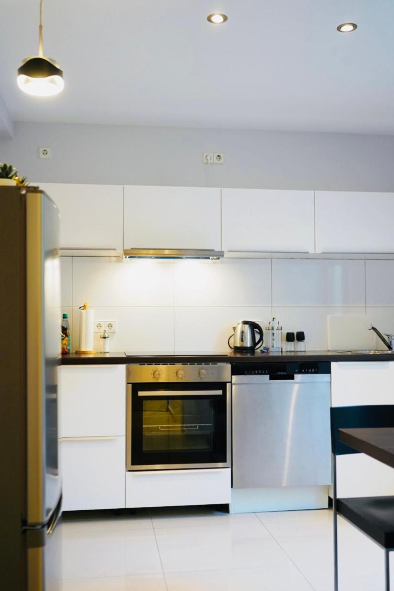Haus Im Gruenen Fuer 6 Personen-3 Schlafzimmer- 3 Baedern -Waschmaschine-Grosse Terrasse- Vollausgestattete Kueche 볼프스부르크 외부 사진